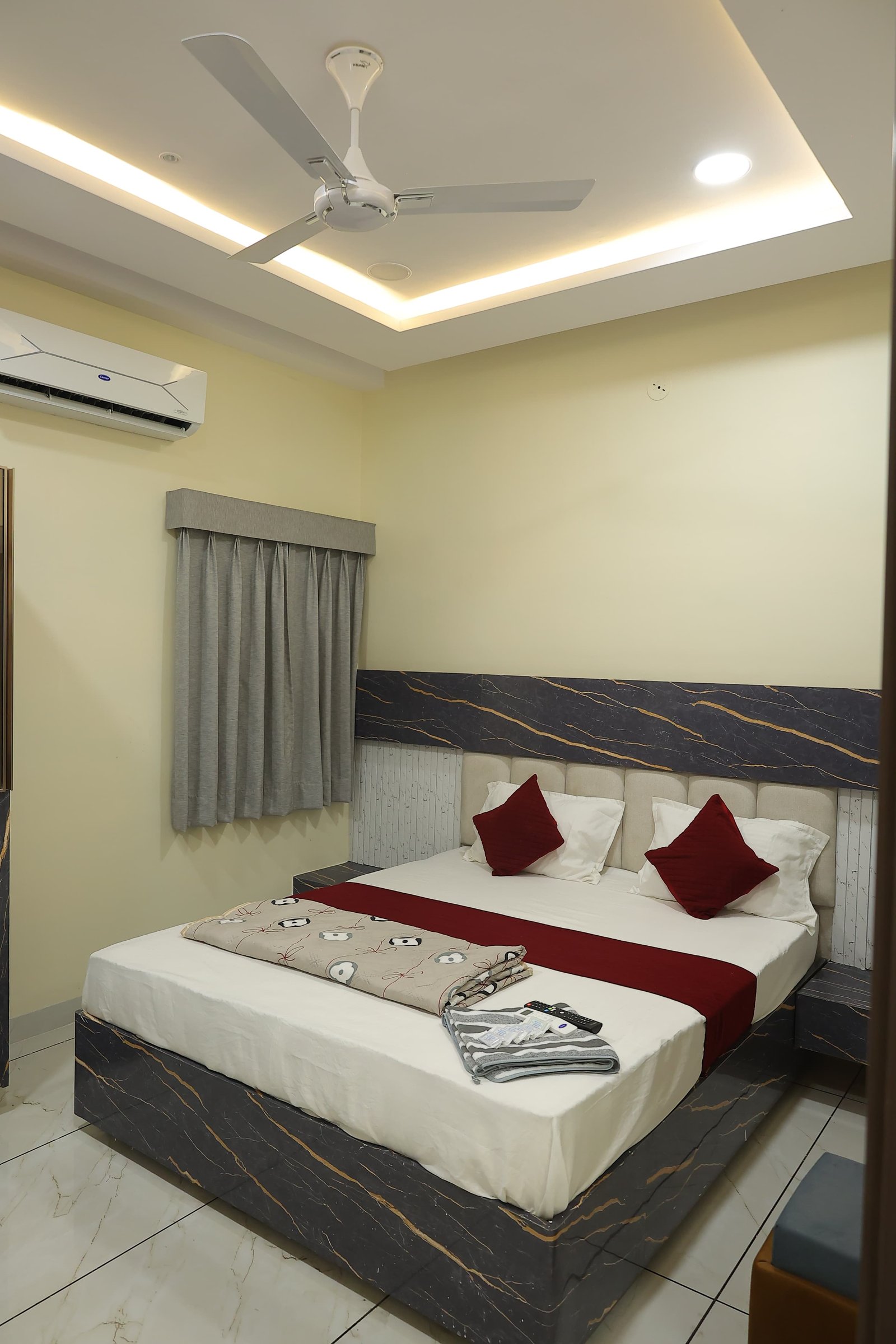 Deluxe Double Room at Hotel Narmada Shree, Omkareshwar